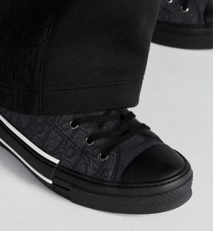 B23 League High-Top Sneaker